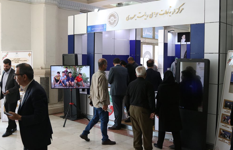 رئیس مرکز ارتباطات مردمی عنوان کرد: برقراری ارتباط دوسویه مردم با مسئولان در نمایشگاه کتاب برای نخستین مرتبه در غرفه ارتباطات مردمی